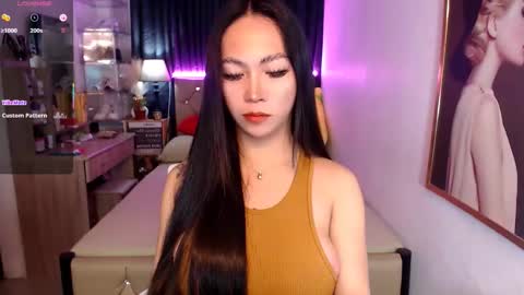 Snapshot of rileymillerx chatting on 01-21-25, 04:16 Riley online show from 01-21-25, 04:16