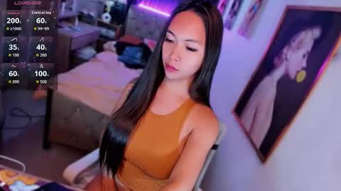 Snapshot of rileymillerx chatting on 11-09-25, 04:00 Riley online show from 11-09-25, 04:00