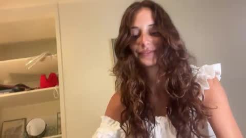 Snapshot of rileysmitheree chatting on 10-15-25, 05:02 Riley online show from 10-15-25, 05:02