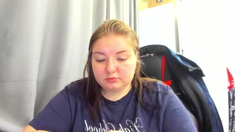 Snapshot of rina16 chatting on 10-27-25, 11:47 rina16 online show from 10-27-25, 11:47