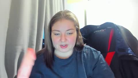 Snapshot of rina16 chatting on 11-09-25, 12:25 rina16 online show from 11-09-25, 12:25