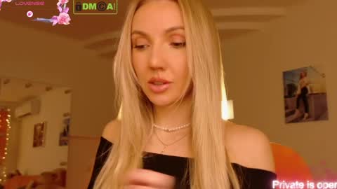 Snapshot of rina_asty chatting on 04-05-26, 05:10 Rina Asty online show from 04-05-26, 05:10