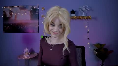 Rina online show from 12-22-25, 07:55