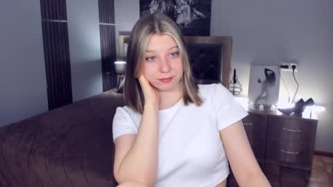 Snapshot of rinacake chatting on 06-28-26, 10:10 rinacake online show from 06-28-26, 10:10