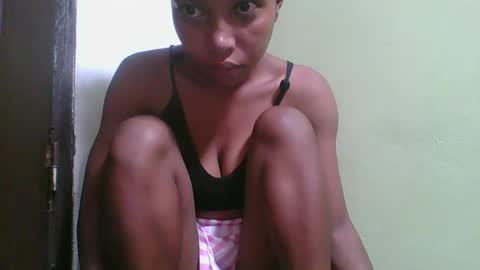 Snapshot of rinah654271 chatting on 02-16-26, 02:29 rinah654271 online show from 02-16-26, 02:29