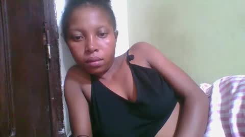 Snapshot of rinah654271 chatting on 02-16-26, 02:35 rinah654271 online show from 02-16-26, 02:35