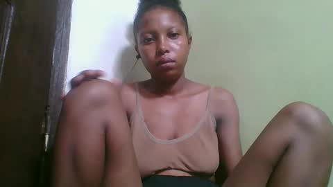 Snapshot of rinah654271 chatting on 02-27-26, 06:46 rinah654271 online show from 02-27-26, 06:46