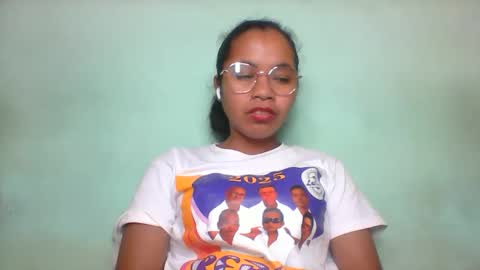 Snapshot of rinah856024 chatting on 05-23-26, 05:28 rinah856024 online show from 05-23-26, 05:28