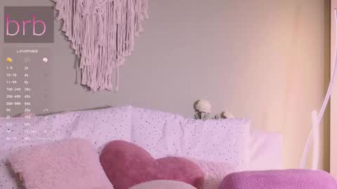 Snapshot of rinassecret chatting on 10-14-25, 06:58 Rina online show from 10-14-25, 06:58