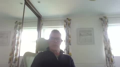 Rob online show from 09-24-25, 02:31