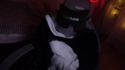   DianaBrite            fansl y online show from 12-03-24, 07:11