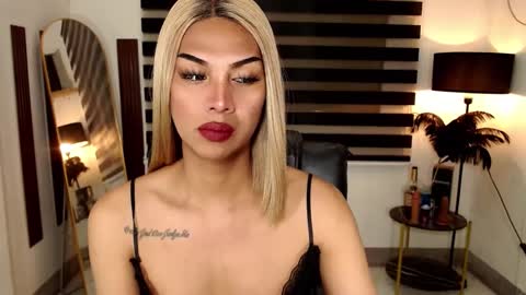 riri online show from 02-04-25, 07:18