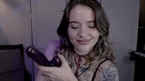 risha_laass online show from 12-22-24, 07:21