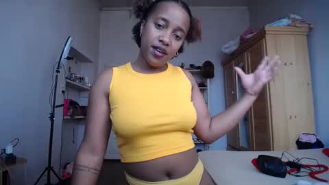 Snapshot of ritahsexy chatting on 09-18-25, 04:14 ritahsexy online show from 09-18-25, 04:14