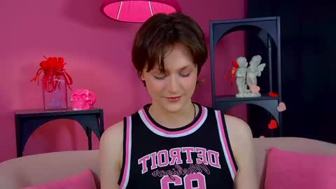 Snapshot of ritarosses chatting on 05-06-26, 06:46 Rita online show from 05-06-26, 06:46