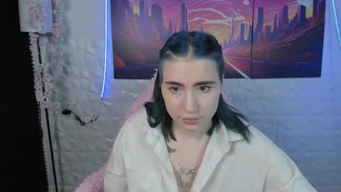 Snapshot of ritka_cherry chatting on 10-28-25, 01:20 Ritka Cherry online show from 10-28-25, 01:20