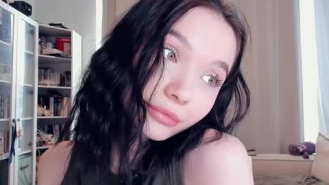 Rina online show from 02-04-26, 09:37