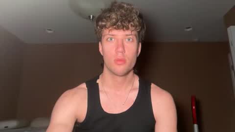 Snapshot of rjbrown03 chatting on 03-30-26, 06:36 rjbrown03 online show from 03-30-26, 06:36