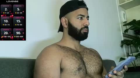 Snapshot of roa32sebas chatting on 12-16-24, 03:43 SebasRoa online show from 12-16-24, 03:43