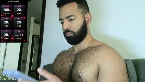 Snapshot of roa32sebas chatting on 12-26-24, 06:54 SebasRoa online show from 12-26-24, 06:54