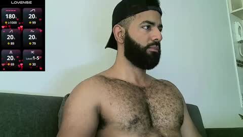 Snapshot of roa32sebas chatting on 01-10-25, 02:13 SebasRoa online show from 01-10-25, 02:13