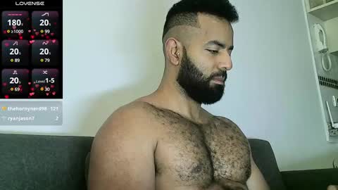 Snapshot of roa32sebas chatting on 01-17-25, 06:54 SebasRoa online show from 01-17-25, 06:54