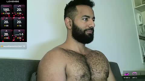 Snapshot of roa32sebas chatting on 01-28-25, 03:57 SebasRoa online show from 01-28-25, 03:57