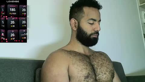 Snapshot of roa32sebas chatting on 01-30-25, 03:08 SebasRoa online show from 01-30-25, 03:08