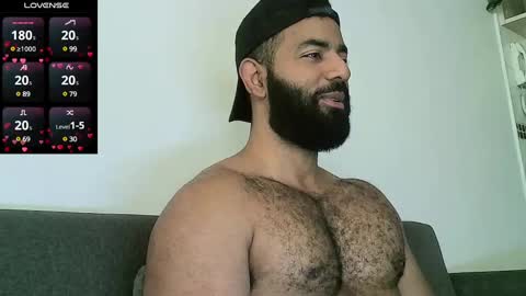 Snapshot of roa32sebas chatting on 02-28-25, 02:31 SebasRoa online show from 02-28-25, 02:31