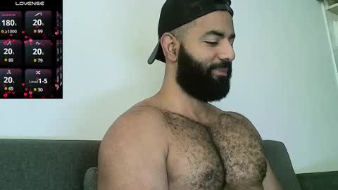 Snapshot of roa32sebas chatting on 03-07-25, 02:23 SebasRoa online show from 03-07-25, 02:23