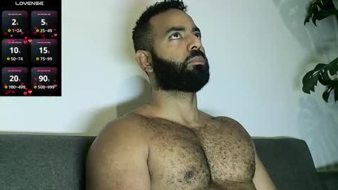 Snapshot of roa32sebas chatting on 11-25-25, 02:39 SebasRoa online show from 11-25-25, 02:39