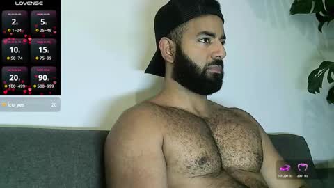 SebasRoa online show from 01-05-26, 05:27