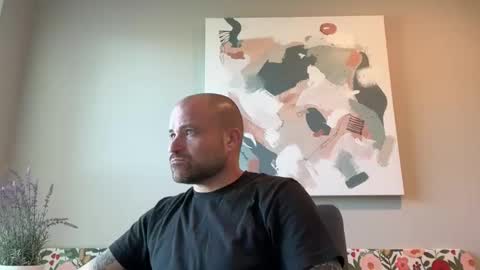 Snapshot of roadking1122 chatting on 05-15-26, 01:40 roadking1122 online show from 05-15-26, 01:40