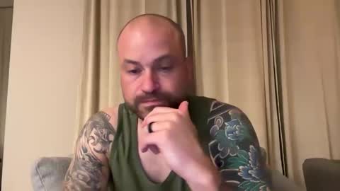 Snapshot of roadking1122 chatting on 05-17-26, 01:58 roadking1122 online show from 05-17-26, 01:58