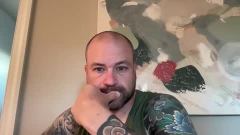Snapshot of roadking1122 chatting on 05-18-26, 10:21 roadking1122 online show from 05-18-26, 10:21