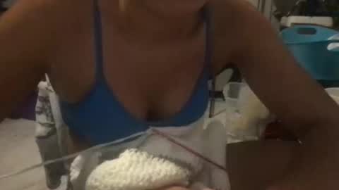 roarmance1 online show from 10-14-25, 06:42