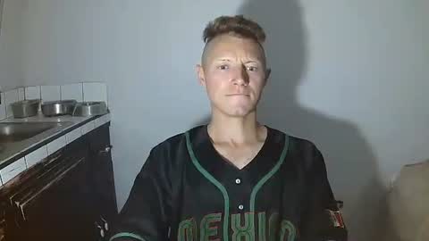 RoastingCorn online show from 09-17-25, 01:51