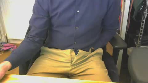 rob3616 online show from 02-27-25, 09:14