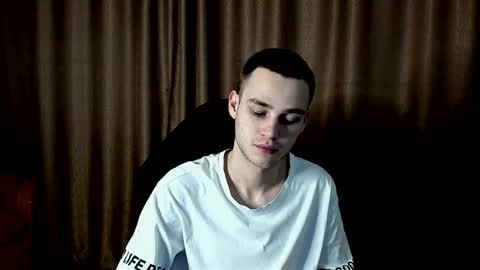 robert10211 online show from 01-14-26, 06:08