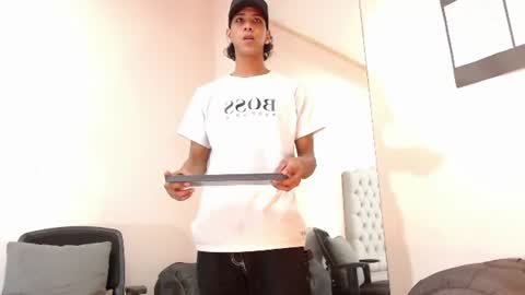 robert_kingg online show from 06-09-26, 07:47