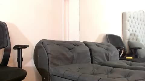 robert_kingg online show from 06-10-26, 09:25