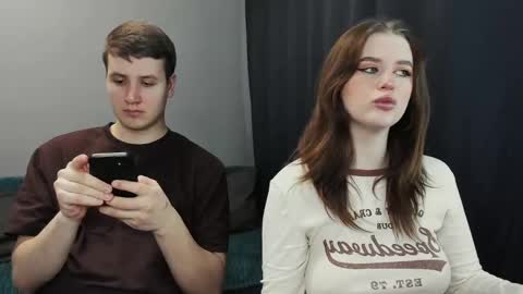 Lisa and Robert  i am online all days 900 am GMT3   online show from 03-06-25, 10:30