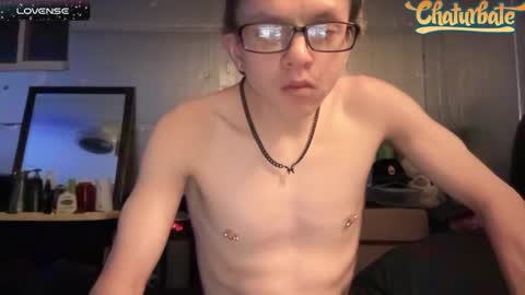 Snapshot of robertcicijr21 chatting on 12-06-24, 06:04 Robert Cici Jr. online show from 12-06-24, 06:04