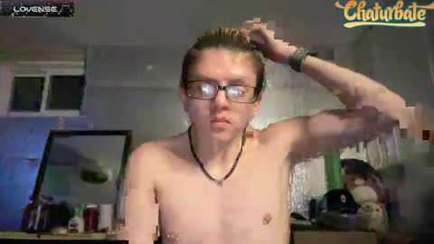 Snapshot of robertcicijr21 chatting on 12-08-24, 12:40 Robert Cici Jr. online show from 12-08-24, 12:40