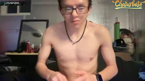 Snapshot of robertcicijr21 chatting on 12-12-24, 11:40 Robert Cici Jr. online show from 12-12-24, 11:40