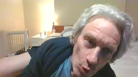 Robert online show from 03-06-25, 11:25