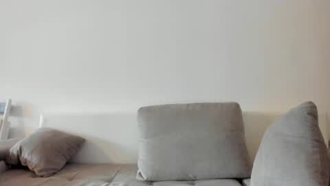Snapshot of roberto4ever chatting on 06-03-26, 03:28 roberto4ever online show from 06-03-26, 03:28