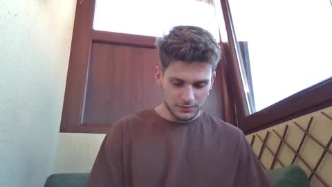 Roberto online show from 01-27-25, 01:41