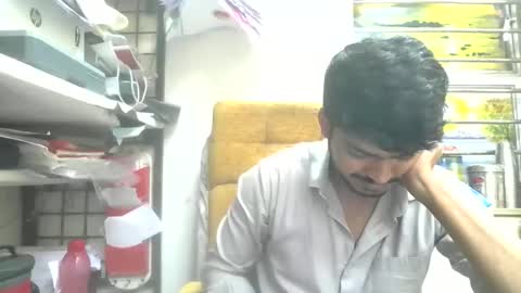 Snapshot of robertsalia220 chatting on 06-02-26, 01:02 Robertsalia online show from 06-02-26, 01:02