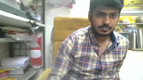Snapshot of robertsalia220 chatting on 06-09-26, 12:28 Robertsalia online show from 06-09-26, 12:28